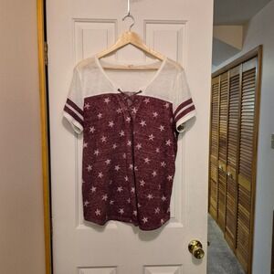 Maurices Womens Size 2 Star Print Lace Up V-Neck T-Shirt Maroon White Americana